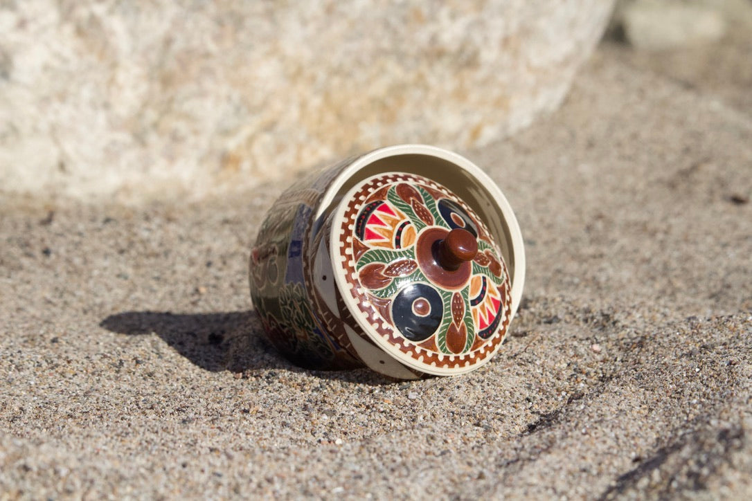 Beetle Nut tree Jar