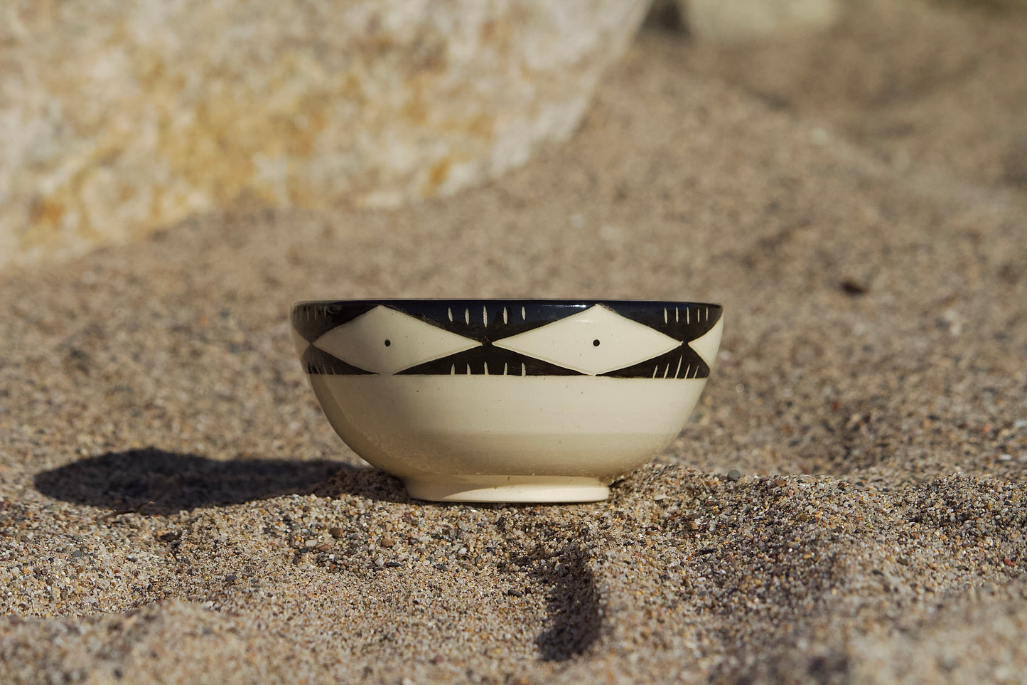 Bowl. Man on Boat